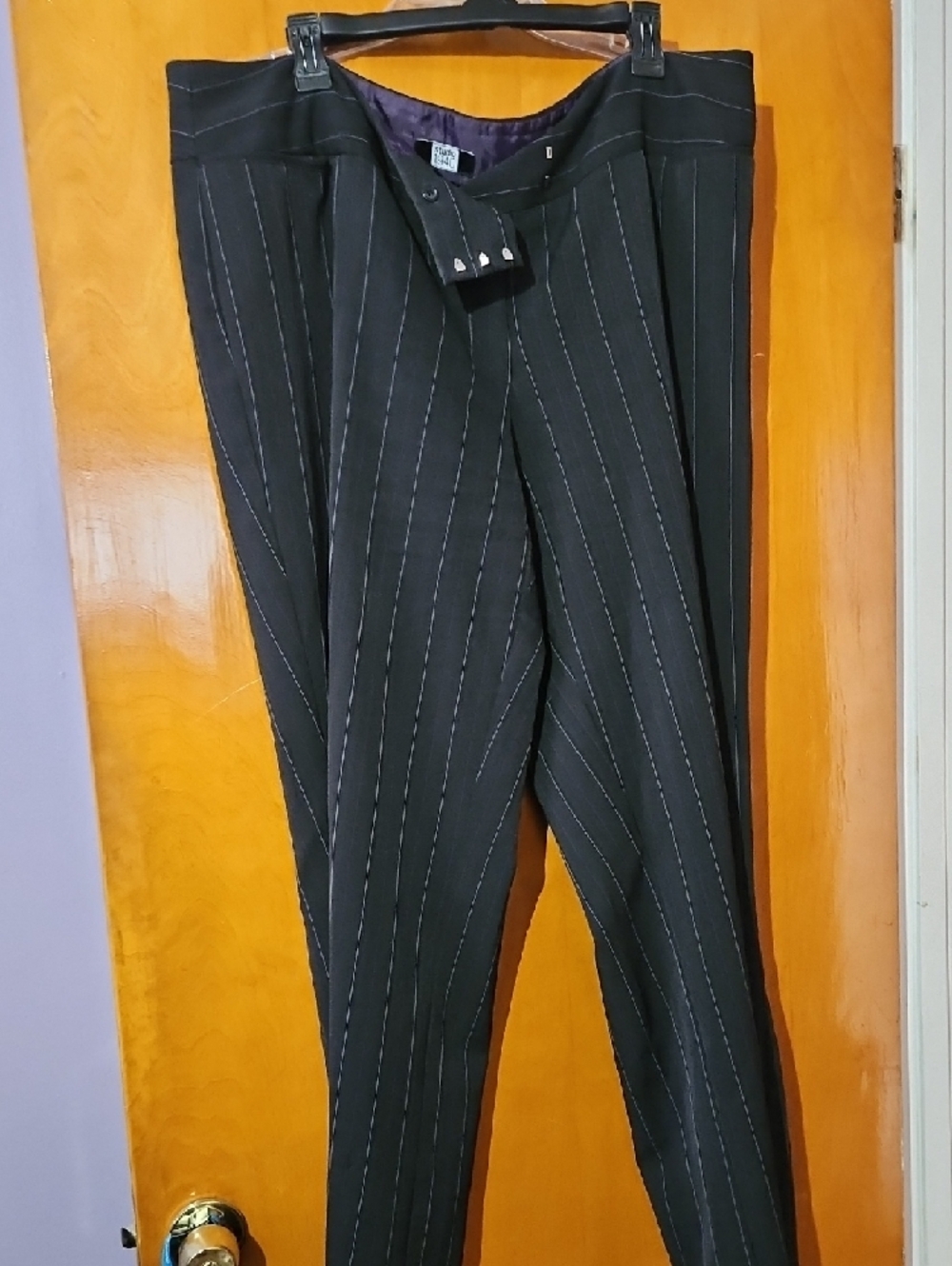 Studio 1940 Women's Black Pinstripe Suit - Jacket & Pants - Picture 5 of 7